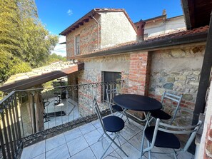 Balcony - Farmhouse in Aulla With Private Pool (Aulla)