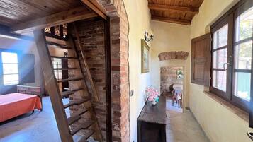 Casa | 5 camere, con arredamento individuale, lenzuola