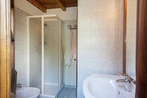 House | Bathroom | Shower