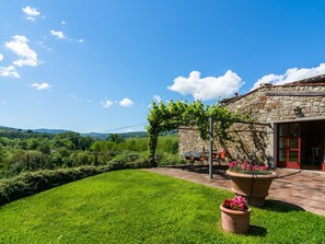 House | Exterior - Holiday Home in Chianti With Pool (Greve in Chianti)