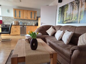 House | Living room - Ski- und Wanderurlaub im Wald Ferienhaus Adlerblick (Masserberg)