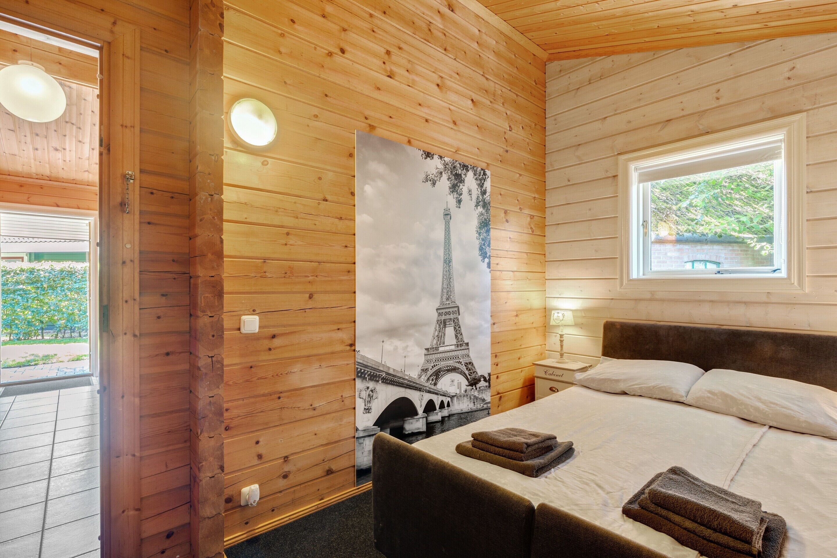 Chalet | 3 kamar tidur dan dilengkapi dengan perabotan berbeda-beda