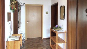 2 bedrooms, individually furnished, bed sheets - Beautiful Apartment Near Baden-baden With Covered Terrace and Garden (Weisenbach)