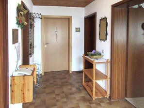2 Schlafzimmer, individuell eingerichtet, Bettwäsche