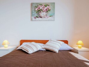 Appartement | 3 chambres, ameublement personnalisé, Wi-Fi, draps fournis