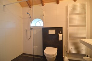 House | Bathroom - Romantic Farmhouse Escape (Geesteren)