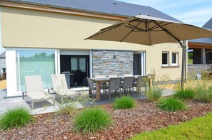 House | Balcony - Holiday Home Suitable for Families With Sauna (Houffalize)