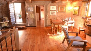 Unclassified image, 4 of 40, button - Spacious Holiday Home in Bagni di Lucca With Terrace (Bagni di Lucca)
