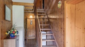 Interior - Chalet in Matrei Near Ski Lift & Bus (Matrei in Osttirol)