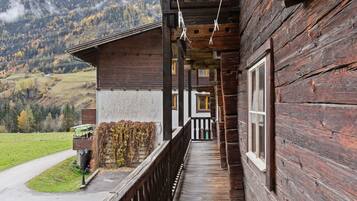 Ferienhaus | Balkon