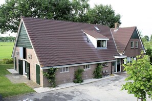 House | Exterior - Detached Atmospheric Farmhouse with Large Garden & Privacy near Dalfsen (Dalfsen)