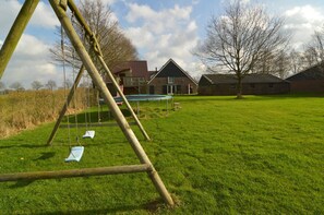 บ้านพัก | สวน