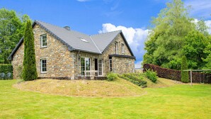 Exterior - Scenic Cottage in Waimes With Fenced Garden (Waimes)