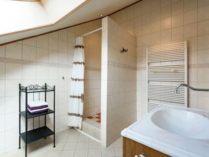 Apartment | Badezimmer | Dusche