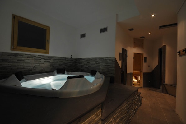 Room amenity - Holiday Home With View (Caldes)