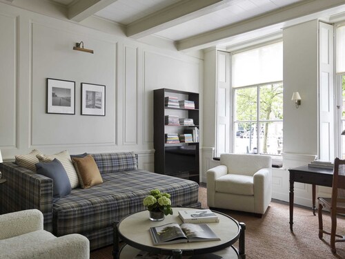 Grand Townhouse in Harlingen near Beach