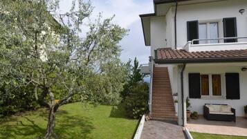 Villa | Exterior