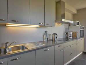 House | Private kitchen | Highchair - Ovifat Sauna Escape, Waimes (Waimes)