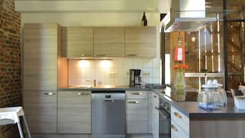 House | Private kitchen | Highchair