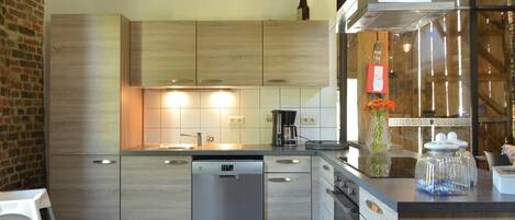 Huis | Privรฉkeuken | Een kinderstoel