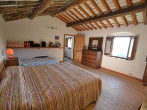 平房 | 3 間睡房、獨特裝修、床單