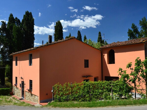 Villa | Exterior