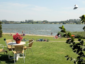 Exterior - Very Well Maintained Bungalow near Beach, Sea, & Dunes (Noordwijkerhout)