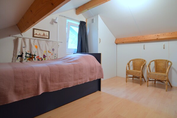 Maison | 4 chambres, ameublement personnalisé, draps fournis