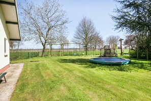 House | Garden - Family Residence With Large Garden (Heino)