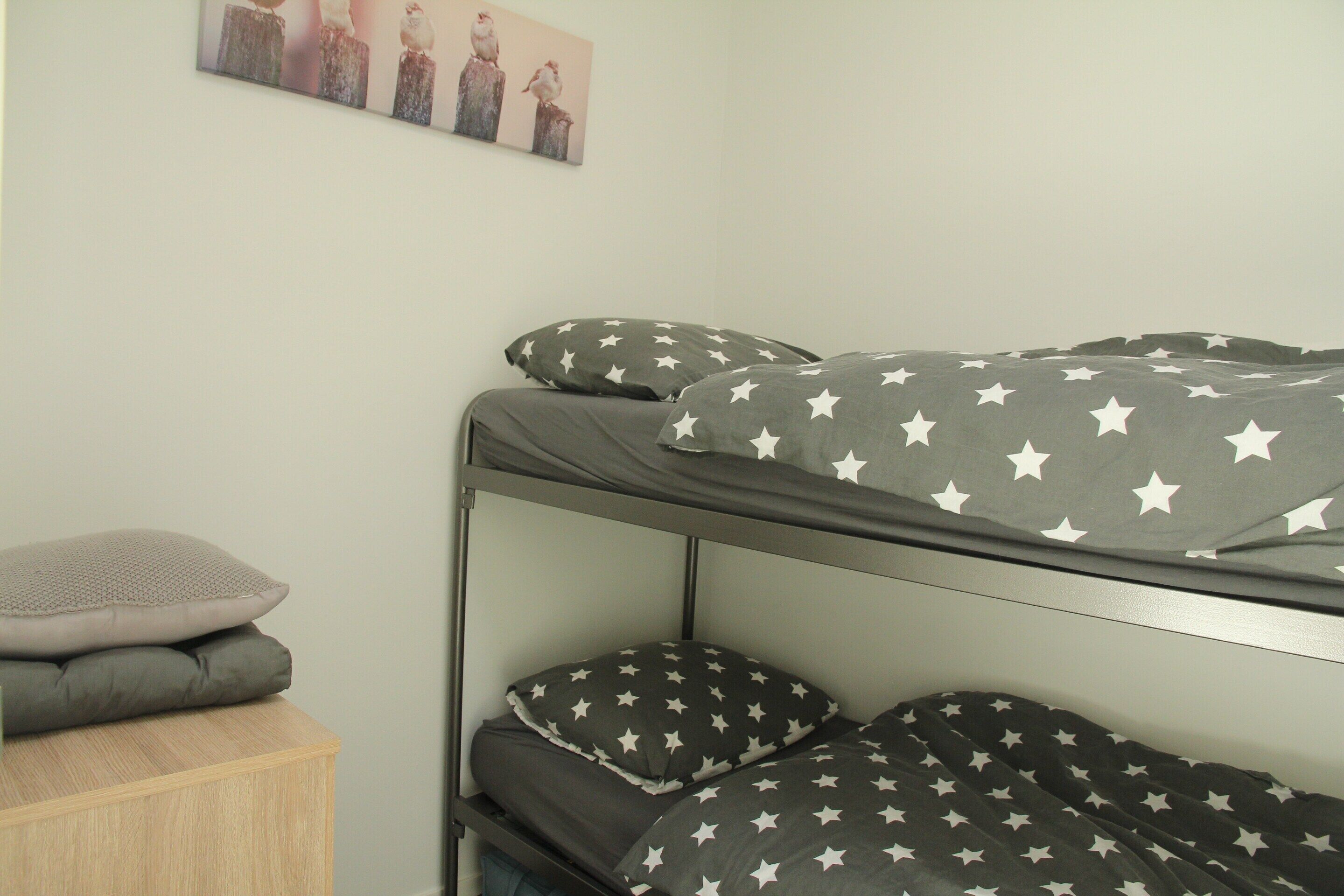 2 bedrooms, bed sheets