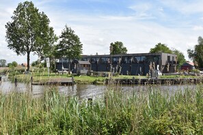 Exterior - Charming Apartment in Langweer With Jetty (Langweer)