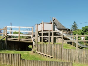 House | View from property - Spacious Holiday Home With Large Garden (Amel)