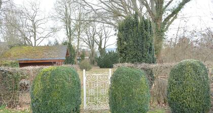 Cozy Cottage in Han-sur-Lesse near Forest