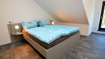 House | 2 bedrooms, bed sheets