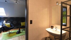 House | Bathroom | Shower - Attractive Holiday Home in Waimes With Sauna (Waimes)