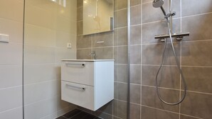 House | Bathroom | Shower - Ravishing Holiday Home in Hulshorst near Forest (Hulshorst)