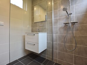 House | Bathroom | Shower - Ravishing Holiday Home in Hulshorst near Forest (Hulshorst)