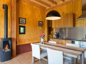 House | Dining - Cottage in Dwingelderveld With Scenic Views (Beilen)