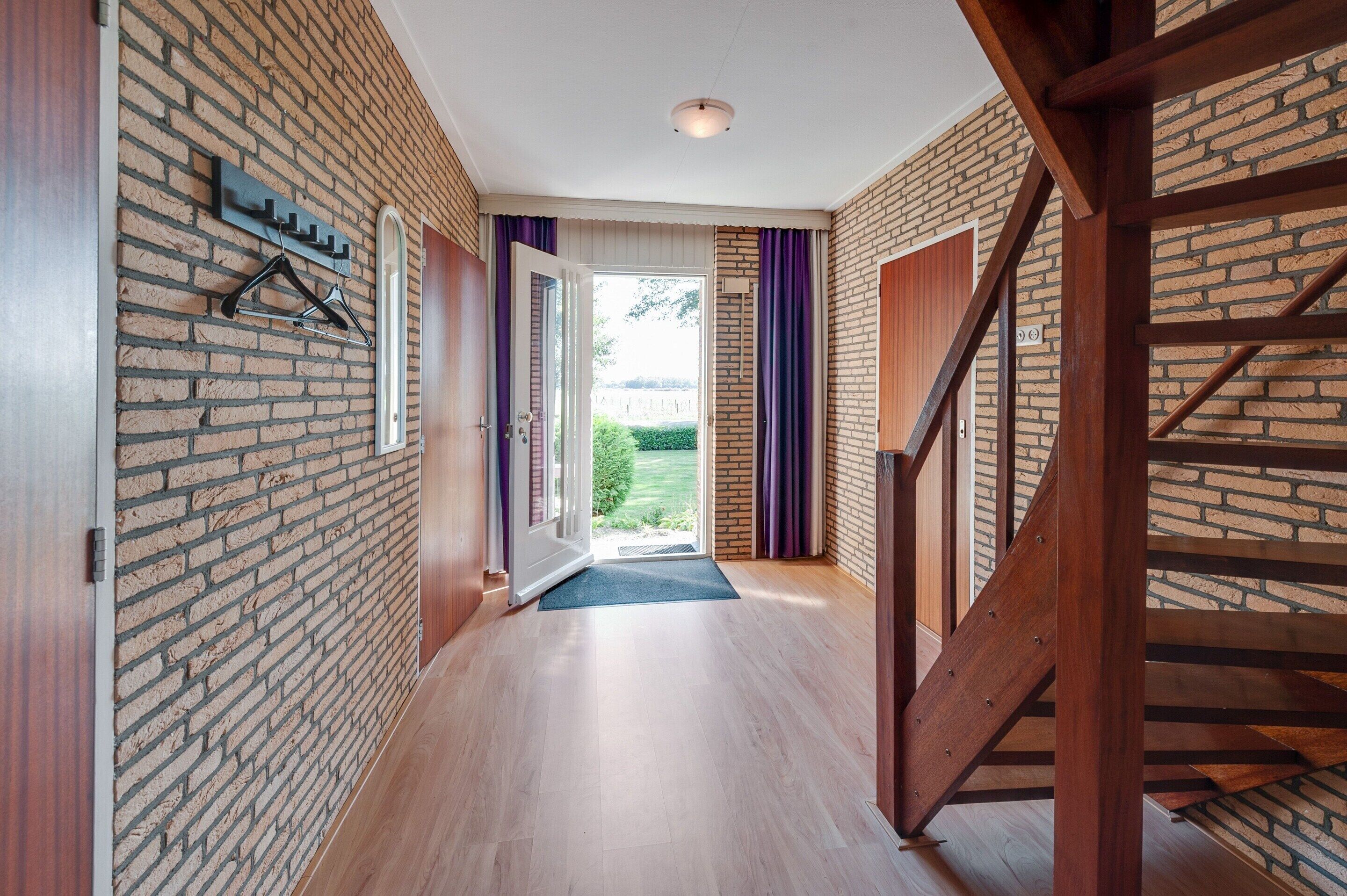 House | Reception