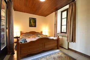 House - Holiday Home in Grury With Pool & Garden (Grury)