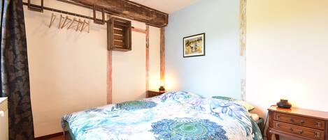 House | 3 bedrooms, bed sheets