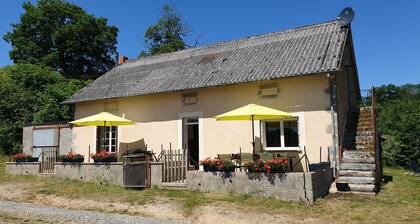 Holiday Home in Grury With Pool & Garden