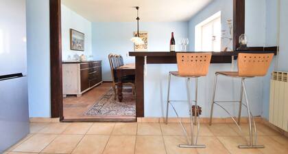 Holiday Home in Grury With Pool & Garden