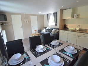 Dining - Luxury Chalet at a Child Friendly Park With Many Facilities and Pool (Vessem)