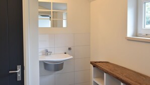 House | Reception - Charming Holiday Home in Liessel With Garden (Liessel)