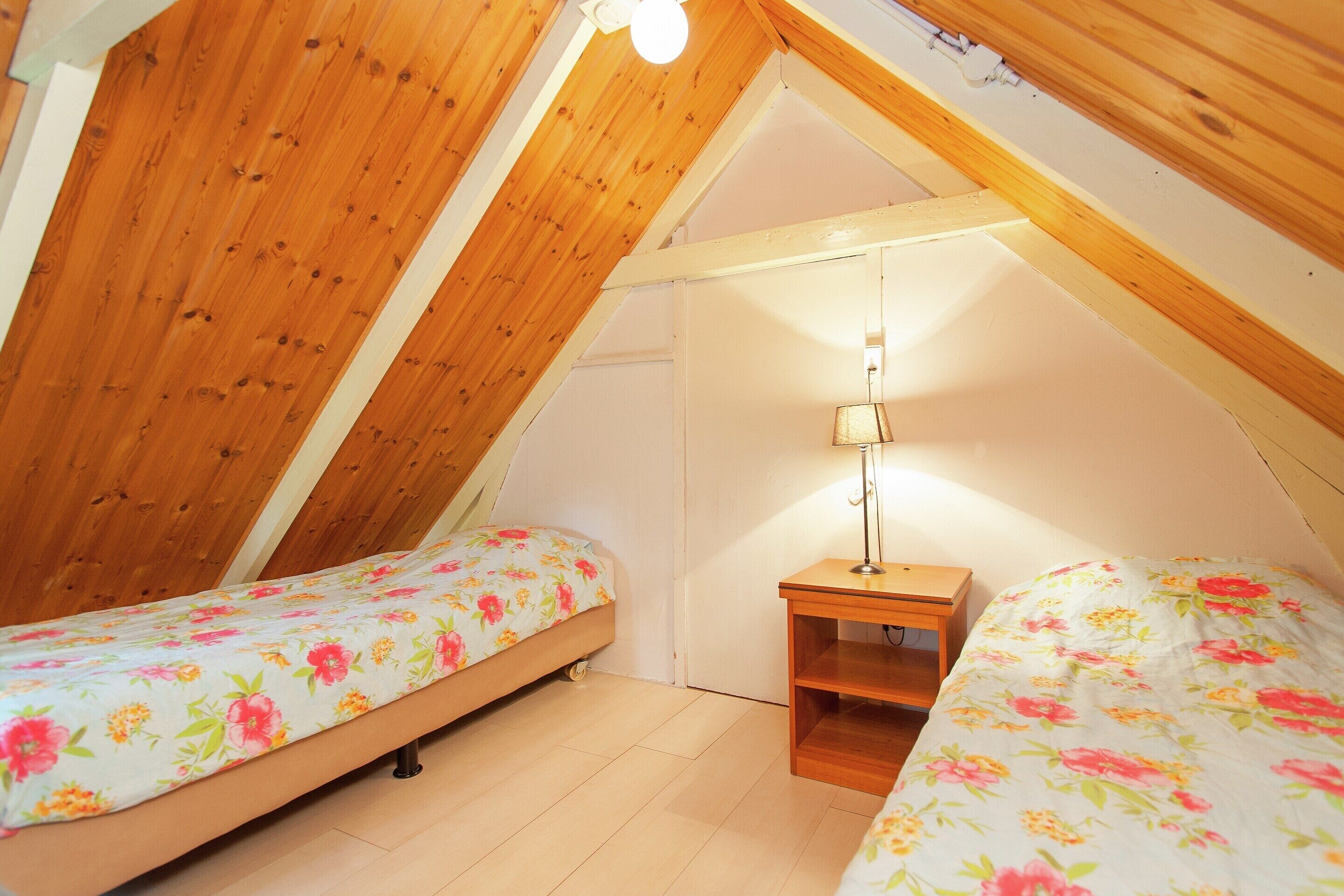 5 bedrooms, individually furnished