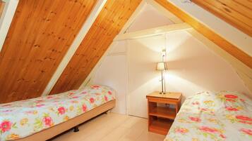 House | 5 bedrooms, individually furnished