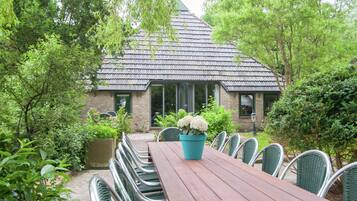 House | Bahagian luar