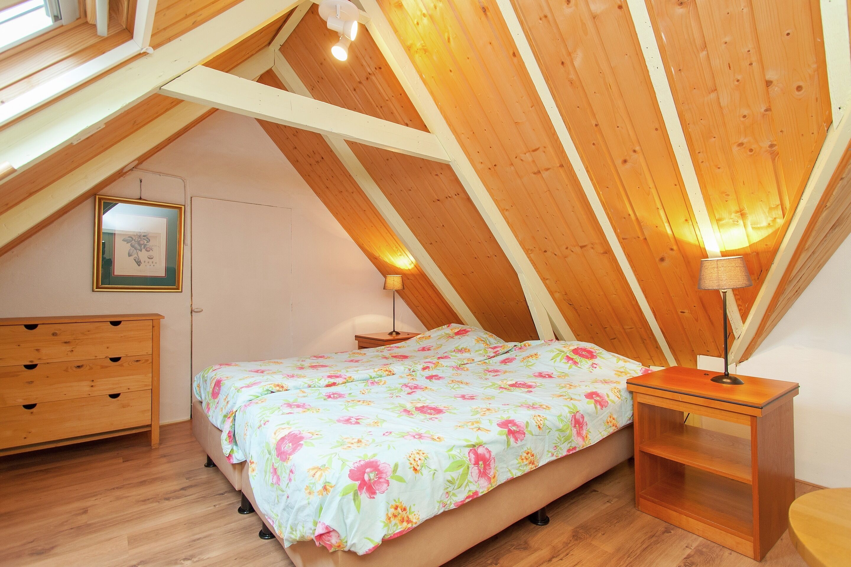 House | 5 bedrooms, individually furnished