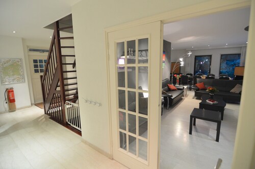 Family Villa w/ Trampoline, Pool